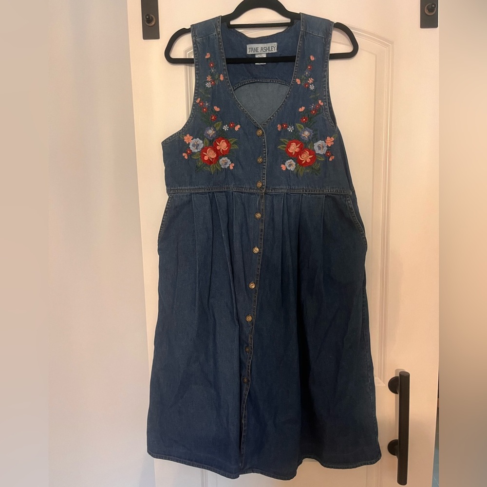 Jane Ashley vintage denim dress- embroidered flowers